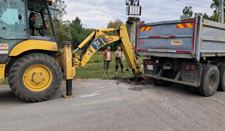 VÝSTAVBA VODOVODNÝCH VETIEV D, E a časti C VÝSTAVBA VODOVODNÝCH VETIEV D, E a časti C