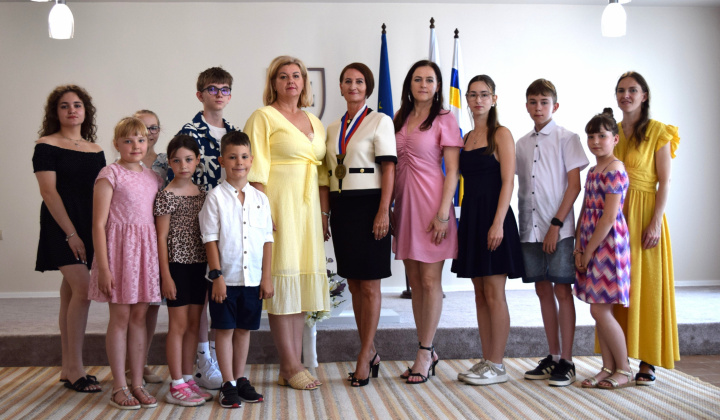 PRIJATIE ŽIAKOV S NAJLEPŠÍMI VÝCH.-VZDEL. VÝSLEDKAMI V ŠK. R 2025/26 26. jún 2026 PRIJATIE ŽIAKOV S NAJLEPŠÍMI VÝCH.-VZDEL. VÝSLEDKAMI V ŠK. R 2025/26 26. jún 2026